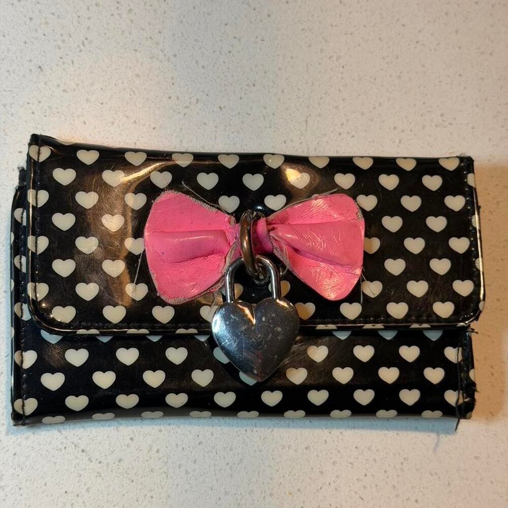 Black and white polka dot